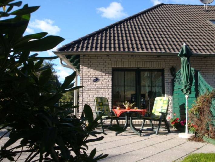 Ferienwohnung für 4 Personen, mit Terrasse und Garten in Lietzow