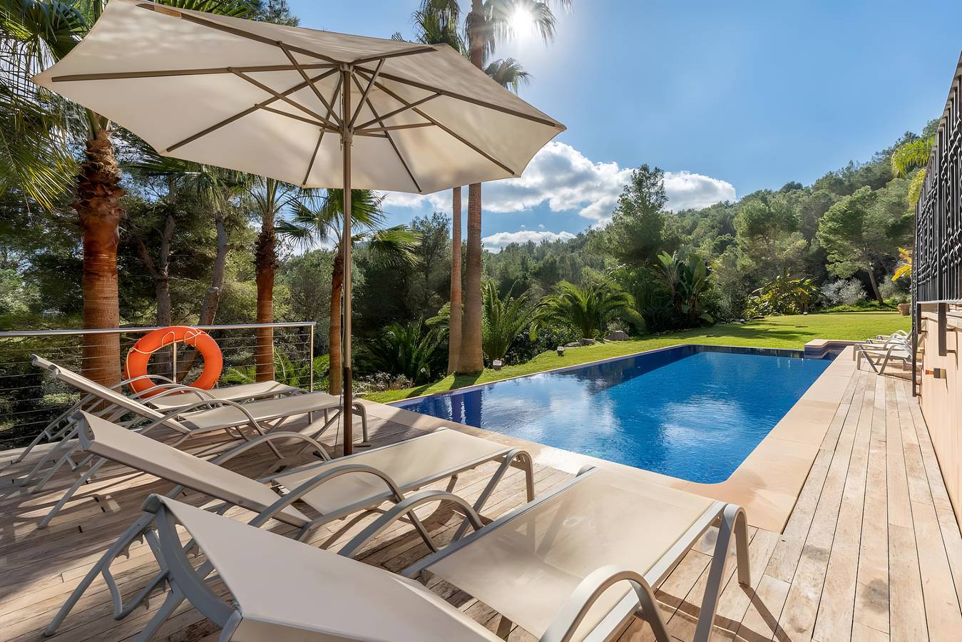 Villa 'Foners' with Sea View, Wi-Fi and Air Conditioning in Felanitx, South Majorca
