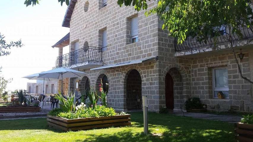Apartamento para 4 personas, con Terraza y Jardín en Miranda do Douro