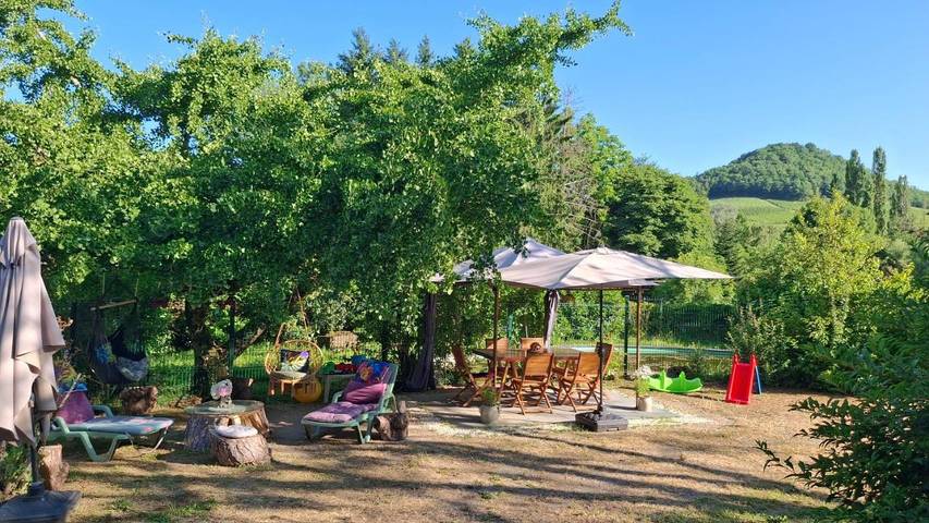 Appartement de vacances pour 5 personnes, avec jardin et vue