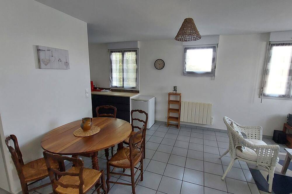 Entire apartment, Appartement Douillet à 35 mn de Paris in Sainte-Geneviève-des-Bois, Essonne