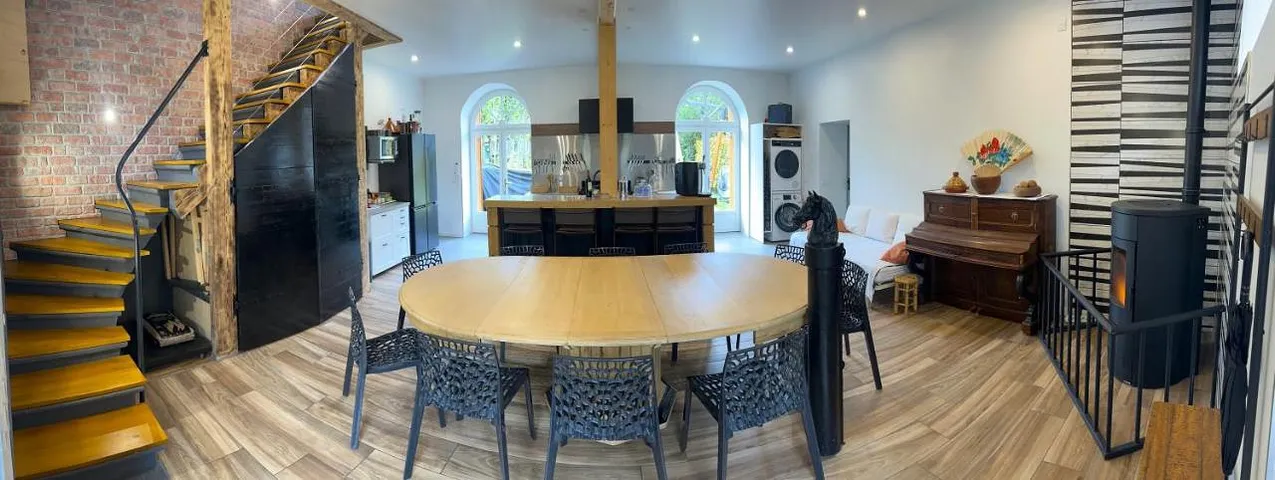Chalet para 10 personas, con vistas y jardín además de vistas al lago y piscina, Se admiten mascotas - 1