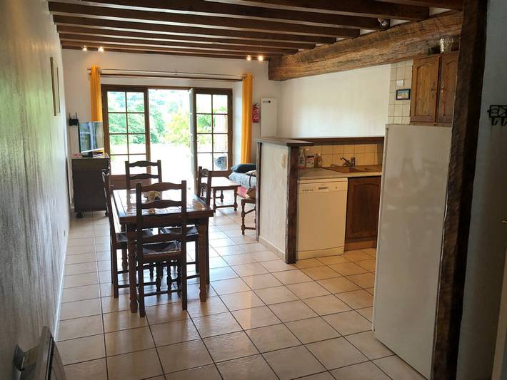 Gîte pour 4 personnes, avec terrasse et jardin