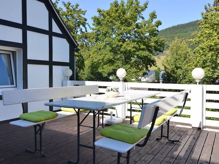 Hütte für 8 Personen, mit Terrasse, kinderfreundlich in Schmallenberg - 4