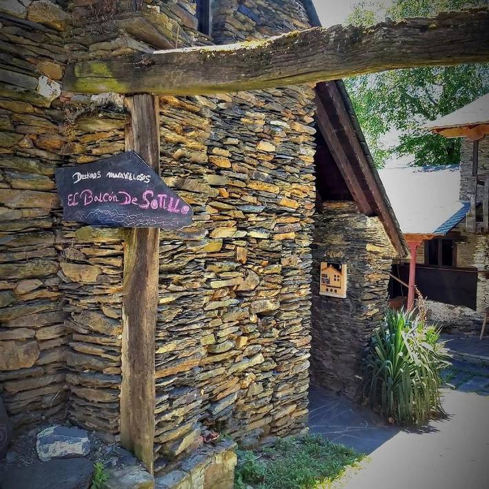 Casa rural para 7 personas, con jardín y vistas, Familias con niños en El Bierzo - 3