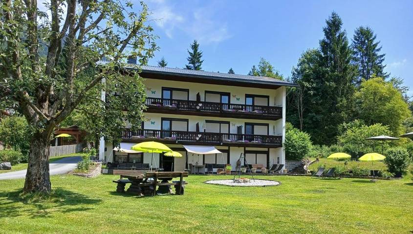 Ferienhaus für 2 Personen, mit Terrasse und Garten sowie Ausblick in Gitschtal