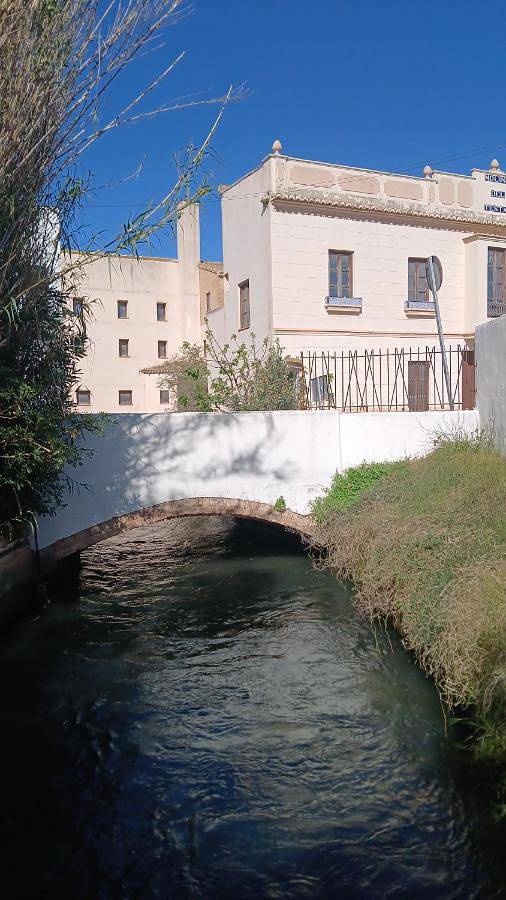 Location de vacances pour 6 personnes, avec Balcon et Terrasse ainsi que Jardin et Piscine à Paterna - 2
