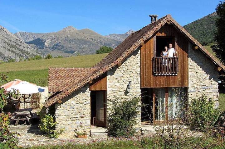 Gîte pour 5 personnes, avec jardin et balcon