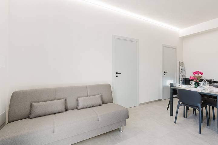 Entire apartment, Apartment 'Vento E Salsedine Grecale' with Private Garden, Wi-Fi and Air Conditioning in Marsala, Trapani Province
