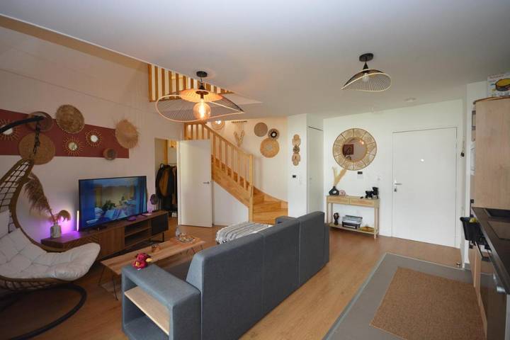 Location de vacances pour 6 personnes, avec Balcon à Colombes