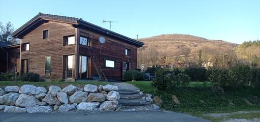 Maison de campagne pour 6 personnes, avec jardin et terrasse à Crampagna
