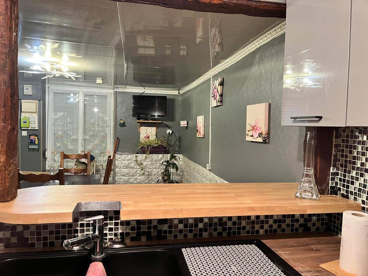 Appartement entier, Two-Bedroom Apartment in Val-d'Oise