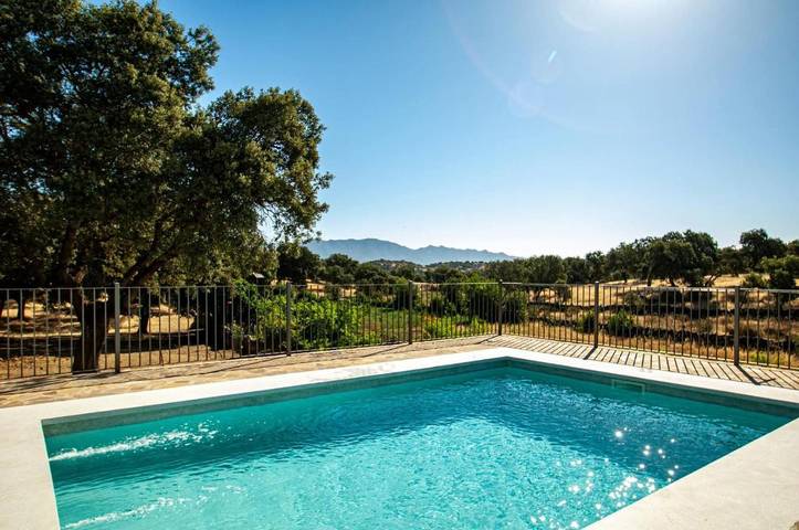 Casa de vacaciones para 6 personas, con vistas además de piscina y terraza - 1
