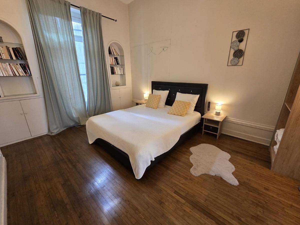 Double Room in Angoulême, Charente