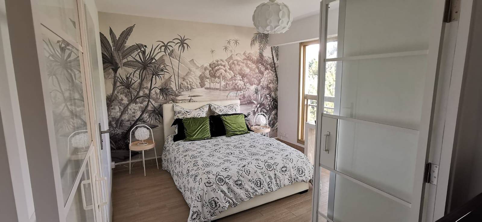 Entire apartment, Apartment 'Nice Cimiez-Private Park and Arenas' with Private Terrace, Wi-Fi and Air Conditioning in Nice (France), Mediterranean Coast (France)