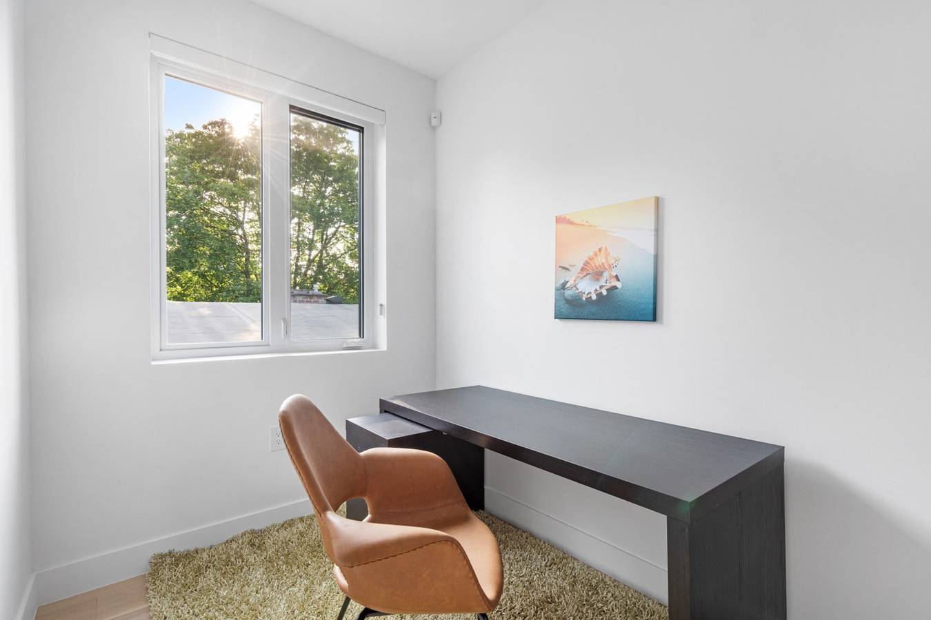 Serene Duplex in West Point in Vancouver, Columbia Británica