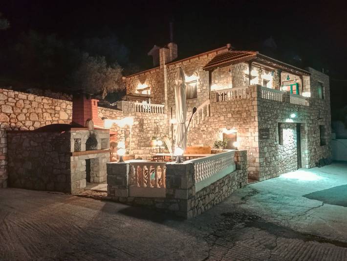 Holiday home for 10 people, with terrace in Rhodes