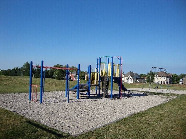 Vacation rental for 16 people, with yard and balcony, with pets in Blue Mountain (Ontario)