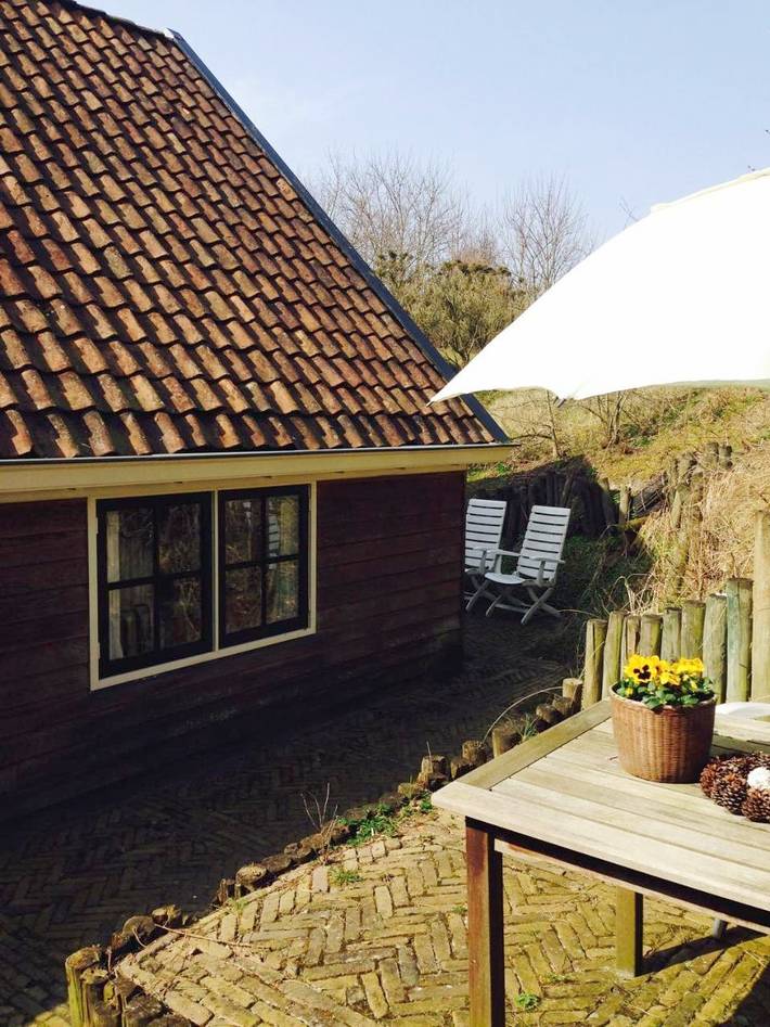 Location de vacances pour 2 personnes, avec vue ainsi que terrasse et jardin à Schiermonnikoog - 4