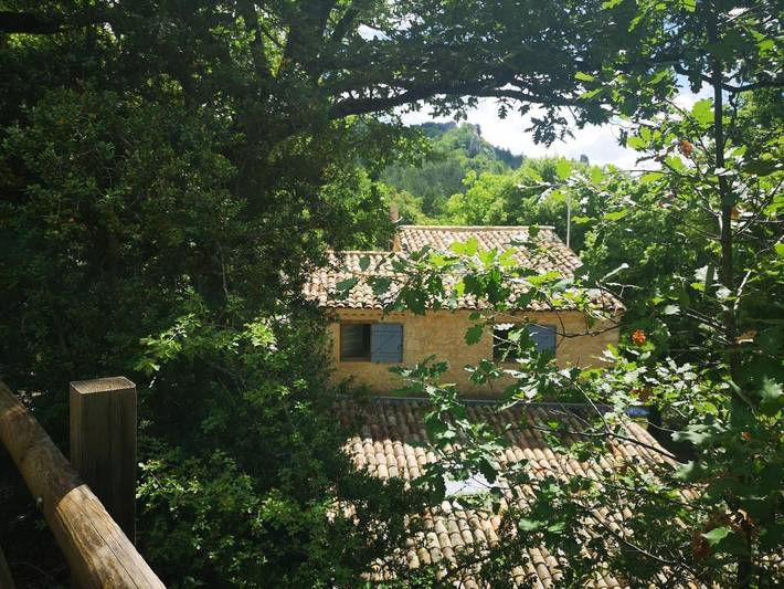 Location de vacances pour 8 personnes, avec piscine ainsi que vue et jardin à Reilhanette - 4