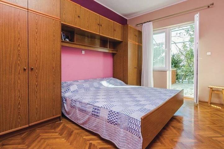 Großes Miethaus an der Adriaküste in Općina Sveti Filip i Jakov, Zadar