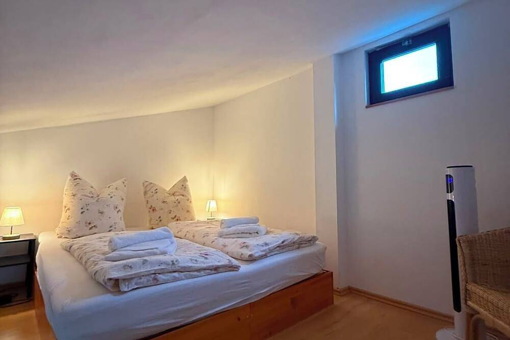 Ganze Wohnung, Haus am See - Ferienwohnung mit Panoramablick in Angermünde, Barnimerland Region