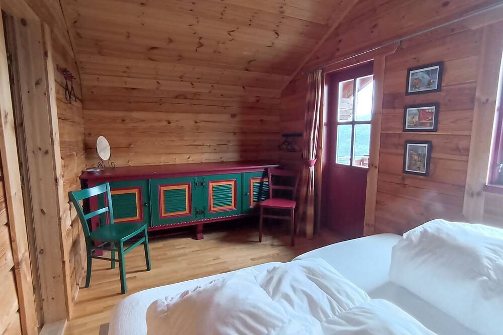 Gemütliches Ferienhaus mit Blick auf Berge & Seen; mitten im Skigebiet in Vrådal, Kviteseid