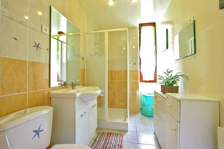 Gîte pour 5 personnes, avec jardin et piscine, animaux acceptés à Calviac-en-Périgord - 4