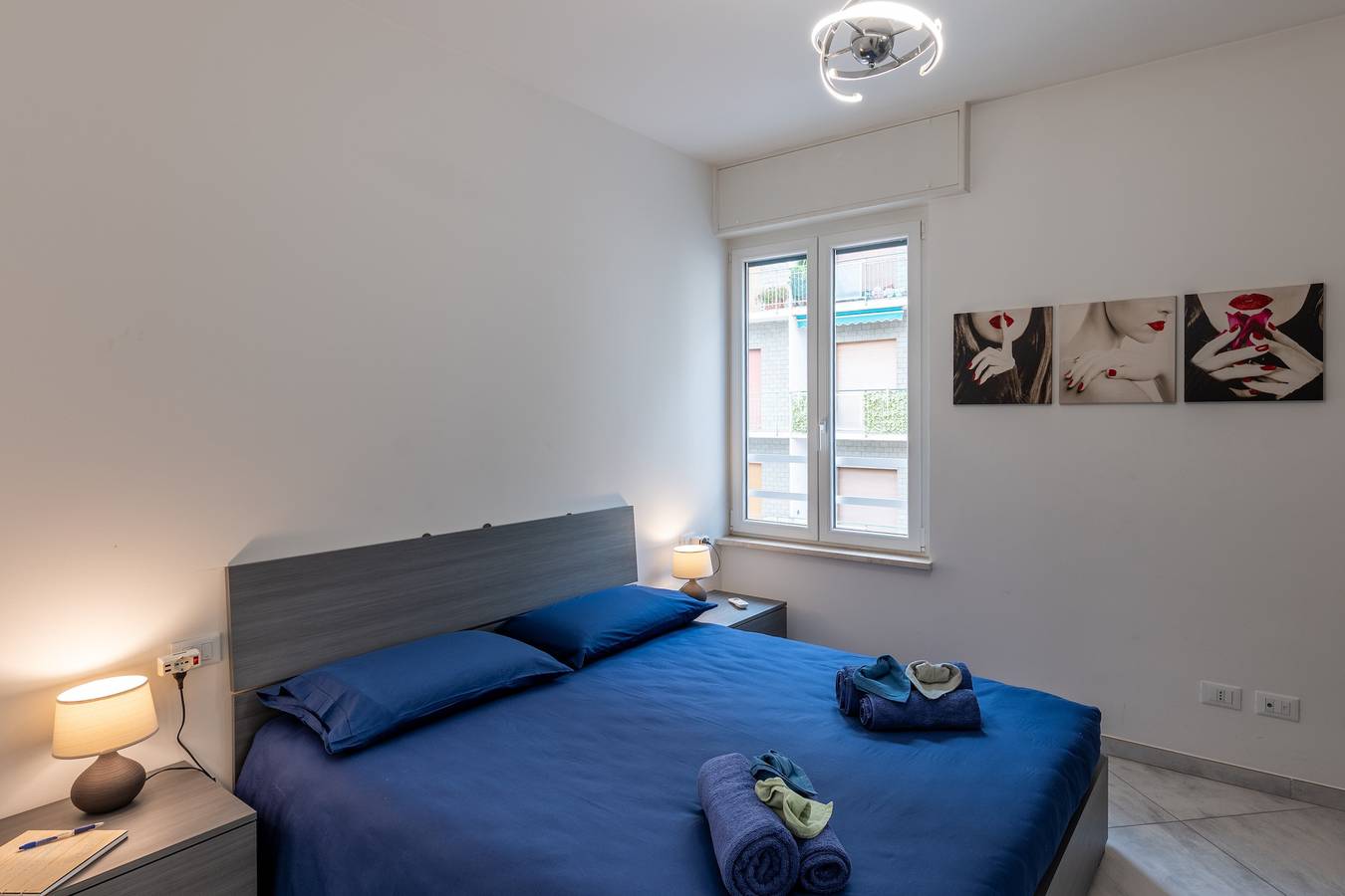 Apartamento entero, Apartamento "Casa Daniele Vista Mare - Sanremo" frente al mar con balcón, aire acondicionado y wifi in San Remo, Sanremo Municipio