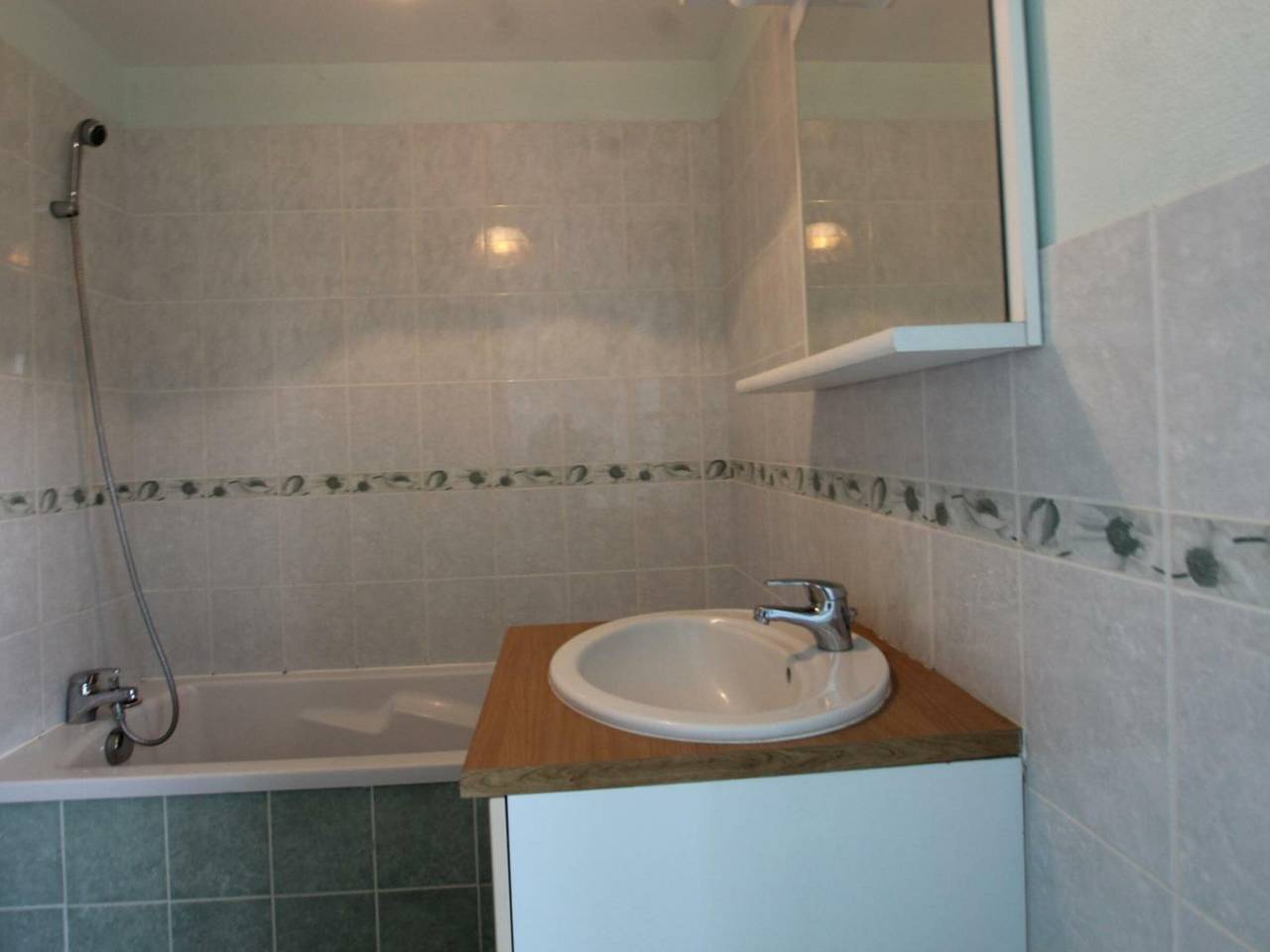 Encantadora casa parroquial con jardín y Wifi en Saint-Jacques-de-Néhou in Saint-Jacques-de-Néhou, Côte de la Déroute