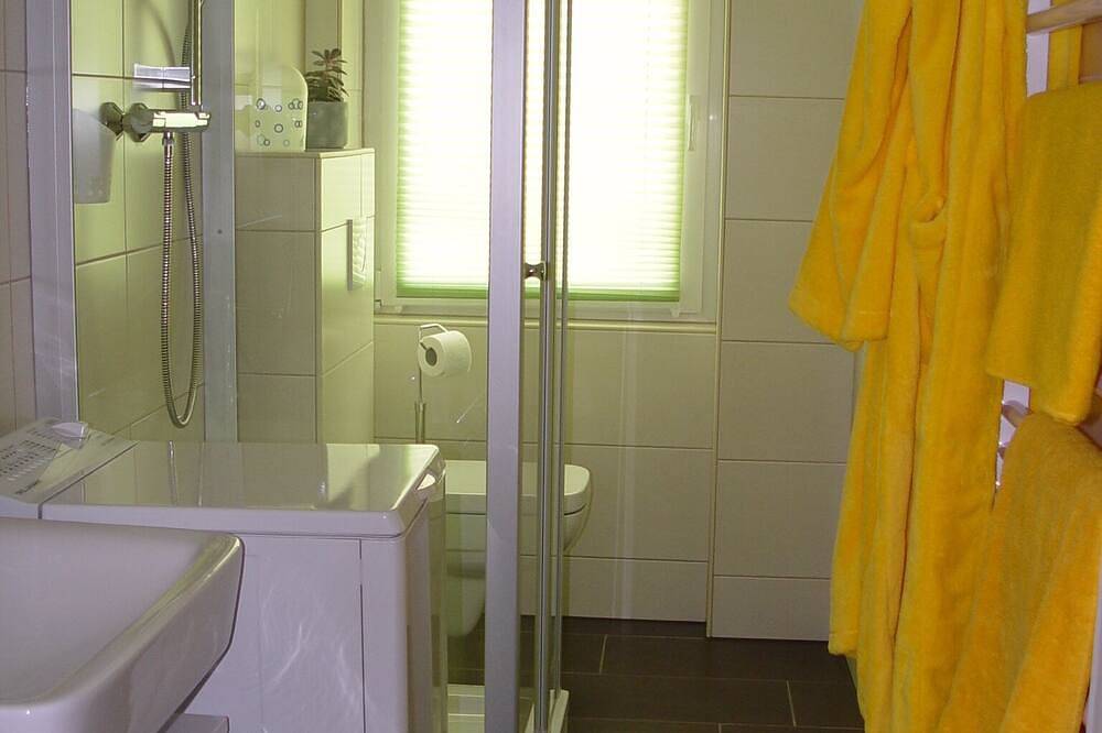 Ganze Wohnung, Ruhig und zentral - Ferienwohnung mit viel Platz und Gartenblick in Grimma, Leipzig und Umgebung