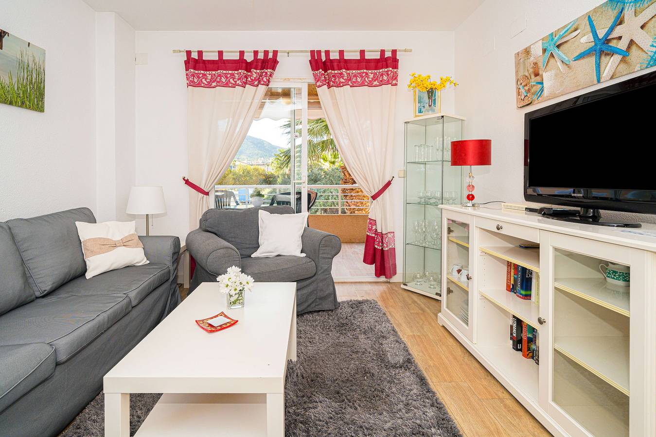 Apartamento entero, Apartamento 'Alborada Golf 1A' con terraza, piscina compartida y Wi-Fi in L'Albir, Alfàs del Pi
