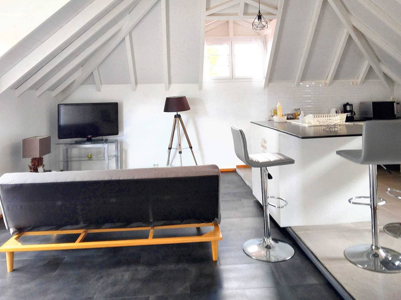 Studio entier, Studio lumineux avec vue sur la mer à Baillif – 45 m² + Terrasse in Baillif, Guadeloupe