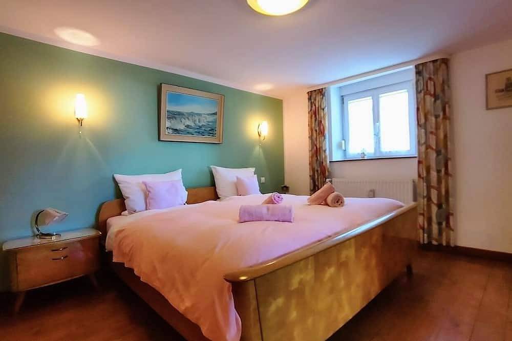 Entire apartment, Ferienwohnung/app. für 2 Gäste mit 45m² in Bad Krozingen in Tunsel, Bad Krozingen