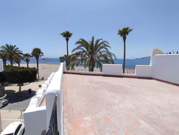 Apartamento para 8 personas, con Balcón además de Terraza y Vistas en Carboneras