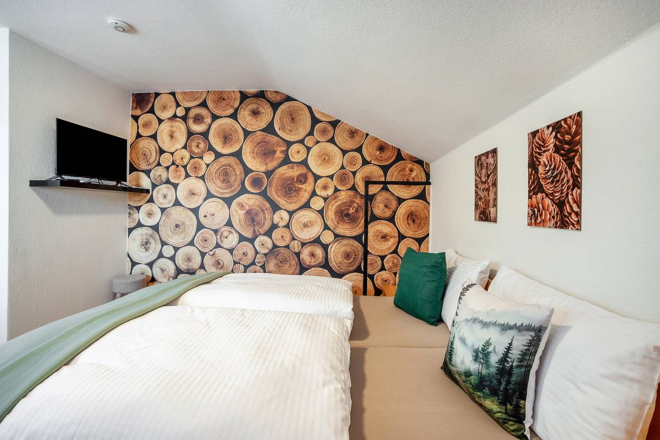 Appartement 'Carlina' met Uitzicht op de Bergen, Balkon en Wifi, foto 13