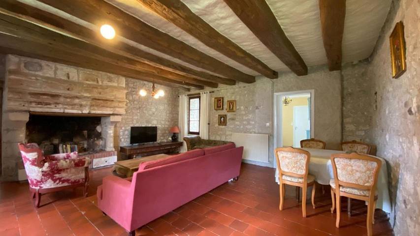 Gîte pour 5 personnes, avec vue ainsi que piscine et jardin à Marigny-Marmande - 4
