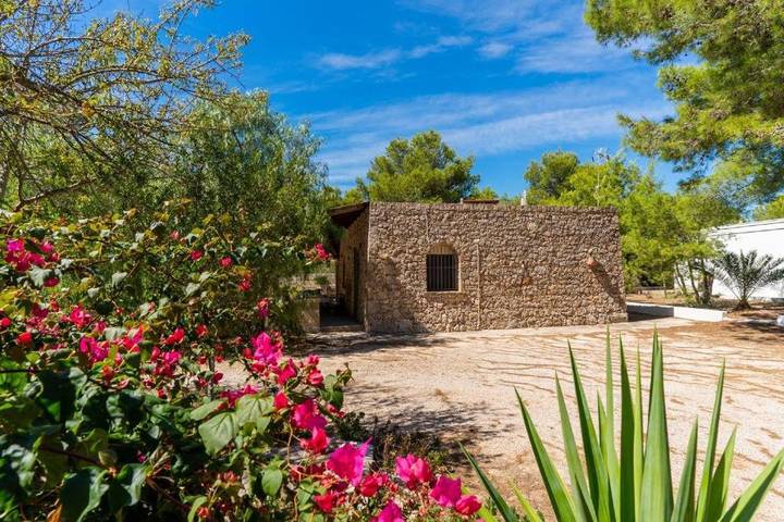 Villa per 5 persone, con panorama e giardino in Presicce