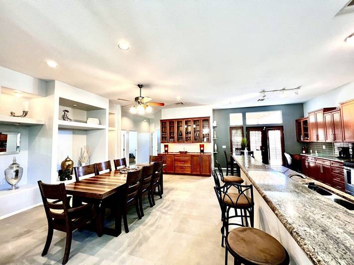 Vacation rental for 8 people, with hot tub and terrace in La Quinta (CA)