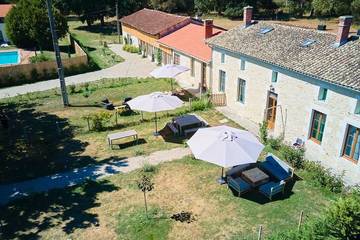 Gîte pour 4 personnes, avec jardin et piscine à Naujac-sur-Mer