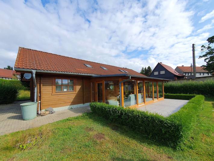 Ferienwohnung für 8 Personen, mit Terrasse und Garten in Tanne