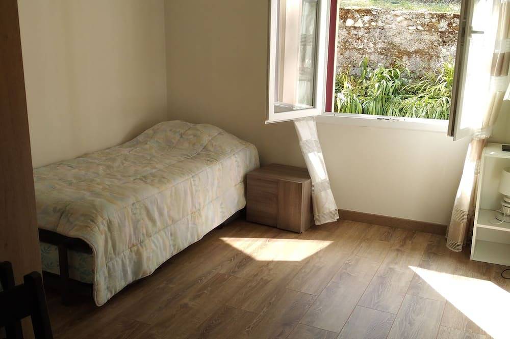 Maison T4 - 3 chambres - 6 personnes - centre ville in Ax-les-Thermes, Pyrénées