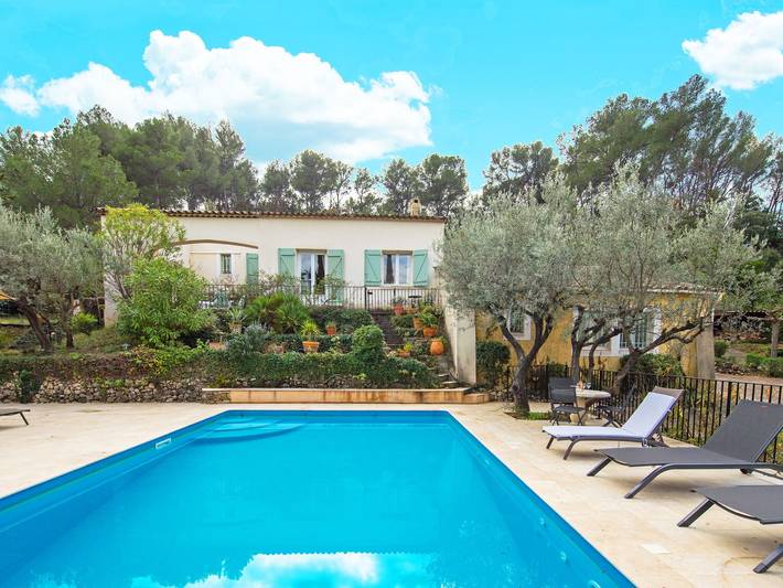 Maison de vacances pour 10 personnes, avec terrasse ainsi que piscine et jardin, adapté aux familles - 1