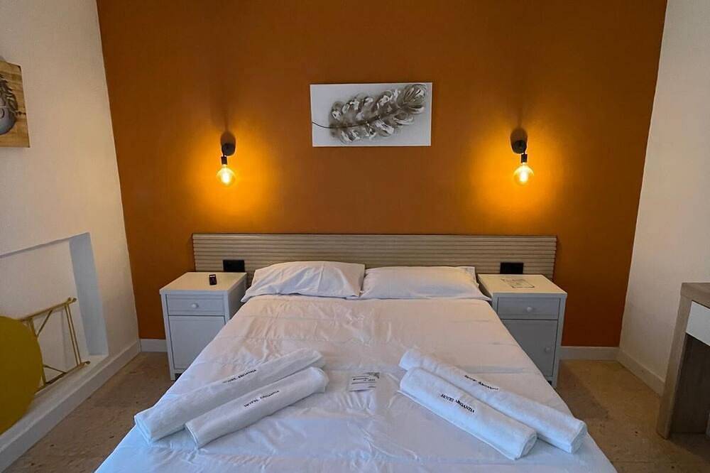 Estudio con Cama Matrimonio en Arganda del Rey, Madrid Cocina y Balcón in Arganda del Rey, La Alcarria