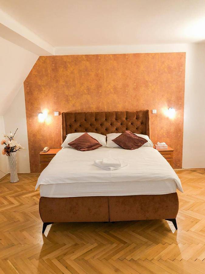 Hôtel pour 2 personnes, avec sauna et terrasse à Mladá Boleslav - 4