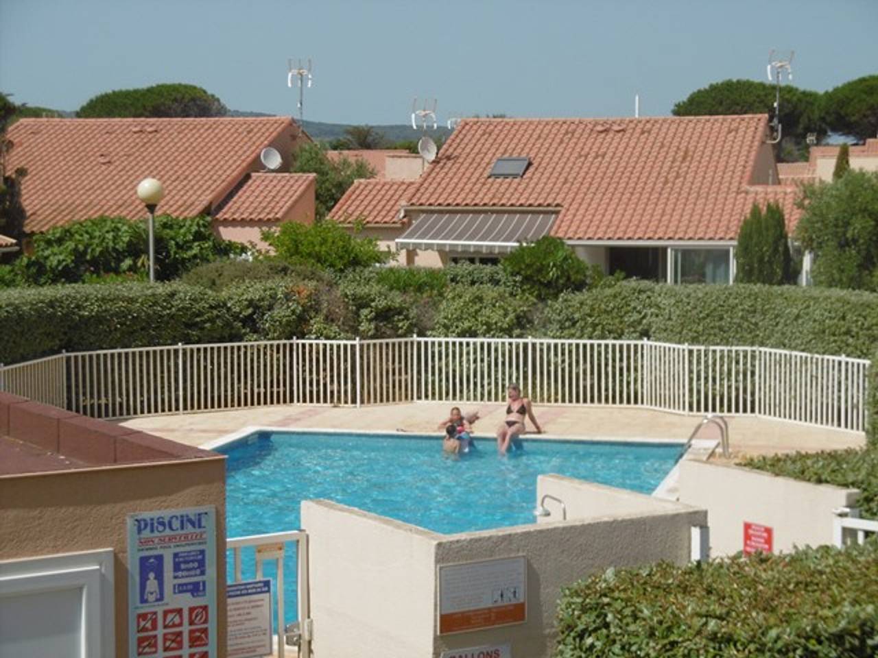 Ganze Wohnung, Gruissan: T3 Erdgeschoss, 4/5 Pers, Pool & Privater Parkplatz in Gruissan (Ville), Gruissan