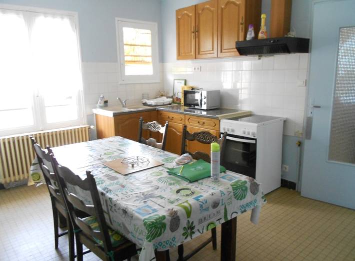 Gîte pour 6 personnes, avec terrasse et jardin, animaux acceptés dans Allier - 4