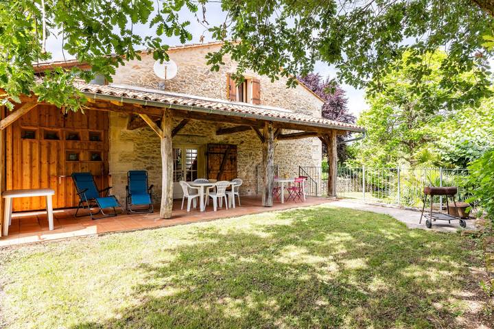 Gîte la Sarpette – Secluded Retreat in Nature in Sainte-Radegonde, Libourne region