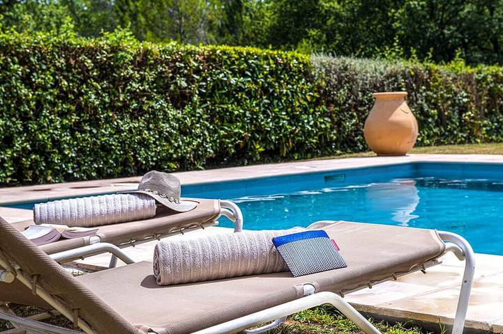 Appartement de vacances pour 6 personnes, avec jardin ainsi que balcon et piscine