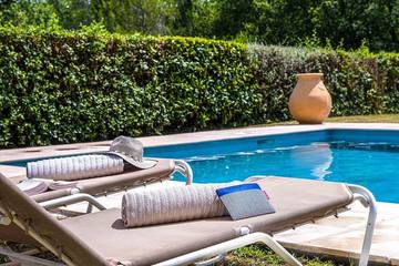 Gîte pour 6 personnes, avec jardin ainsi que balcon et piscine à Figanières